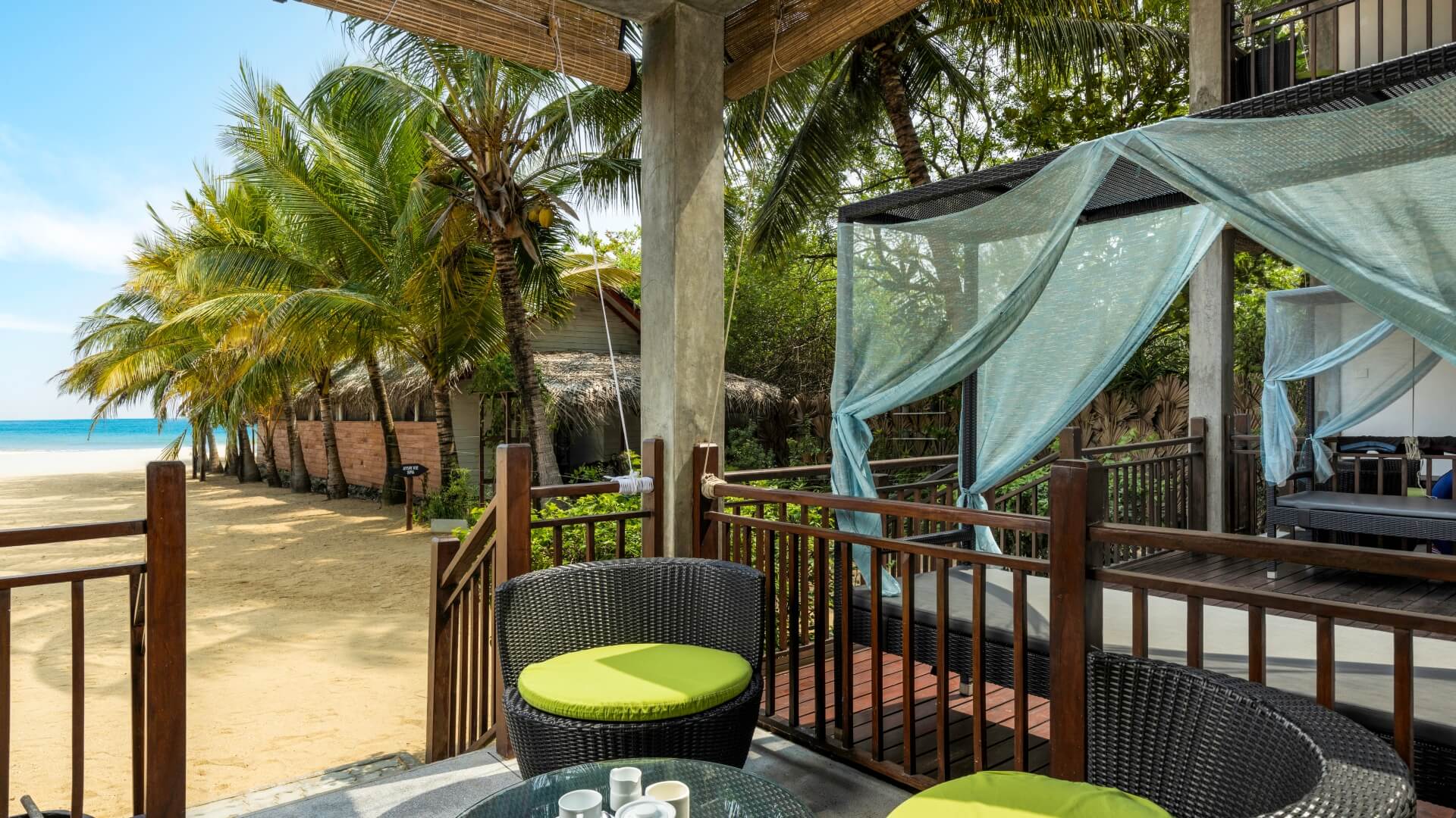 Accommodation at Maalu Maalu