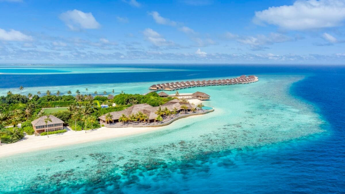 Hurawalhi Island Resort