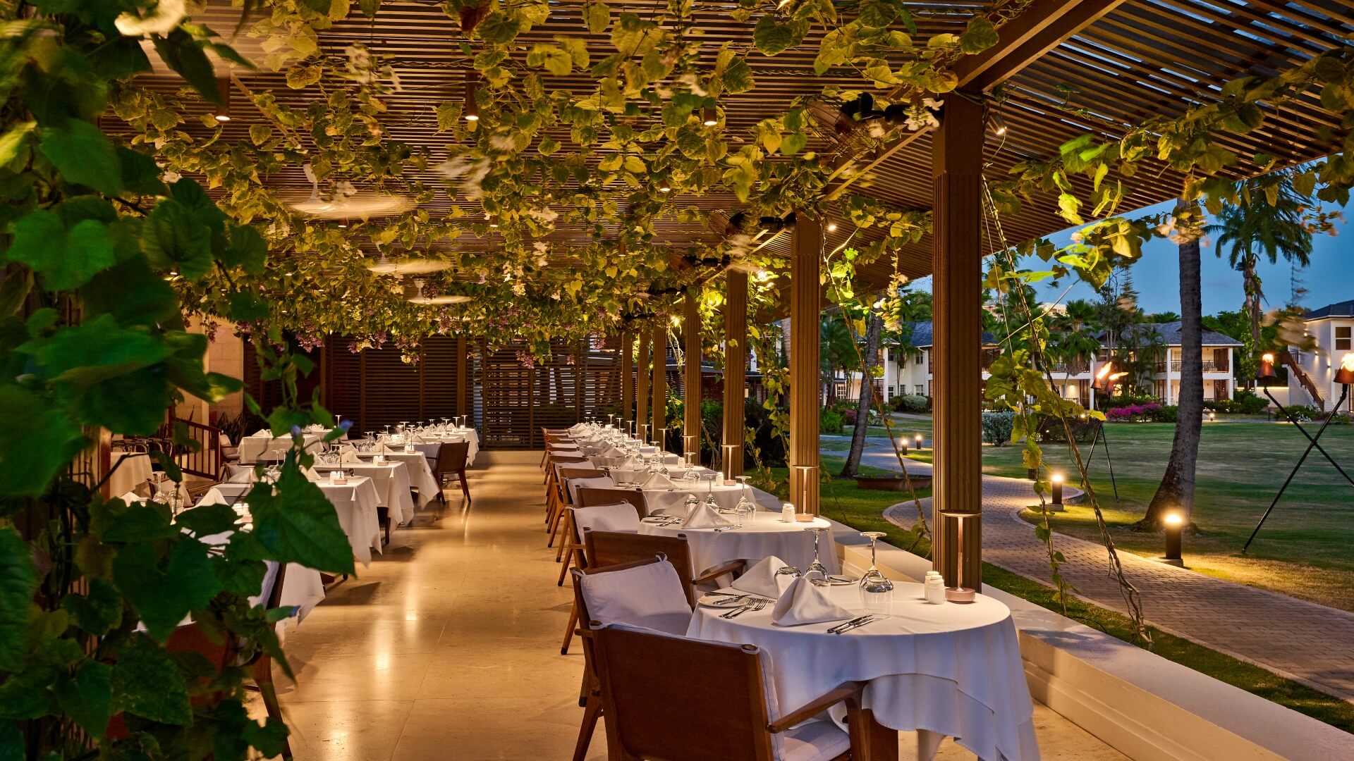 Dining at Calabash Hotel