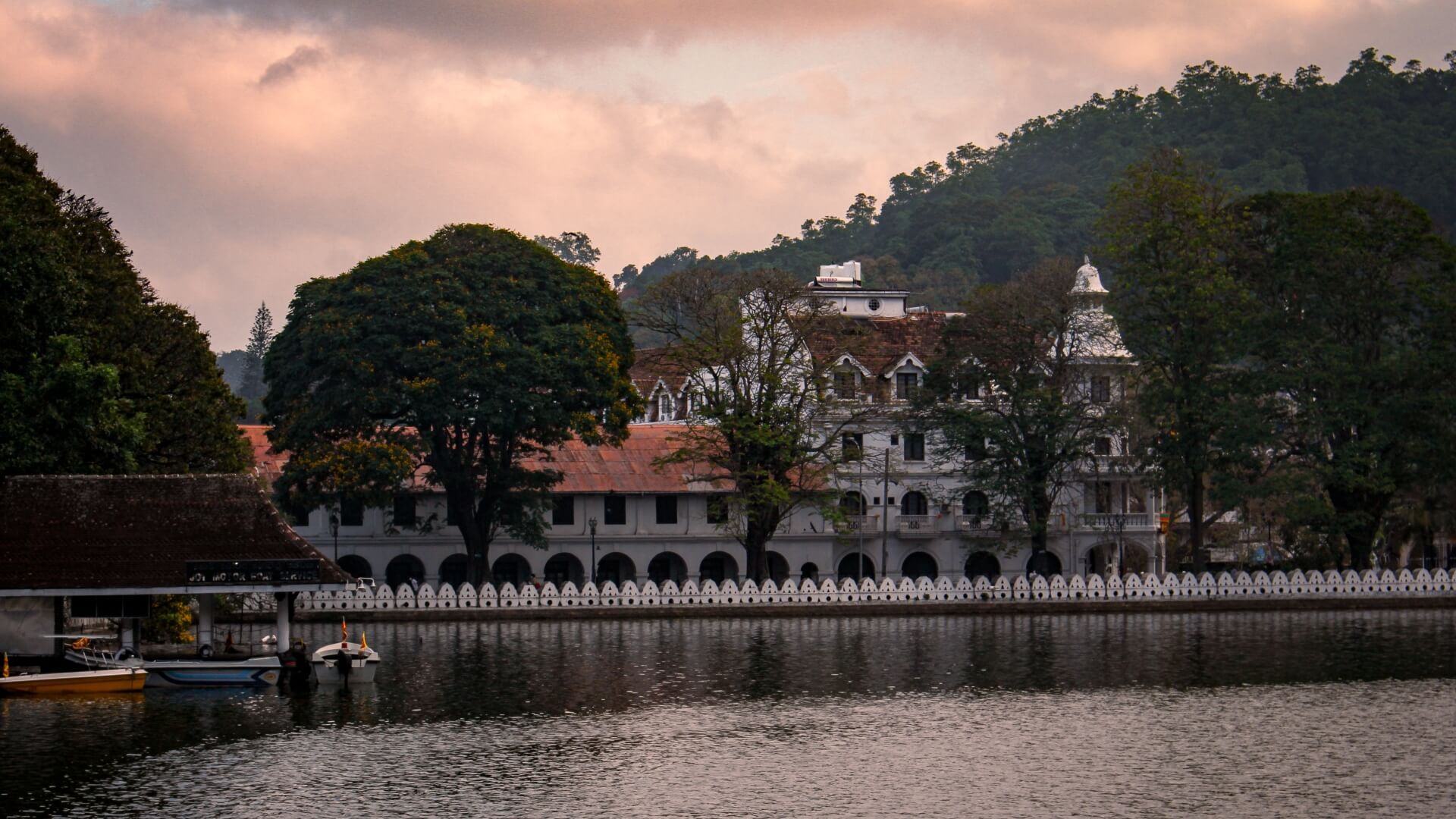 Kandy City Tour